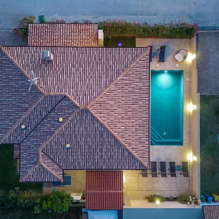 Brionika *