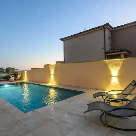 Villa Brionika Mit Pool *